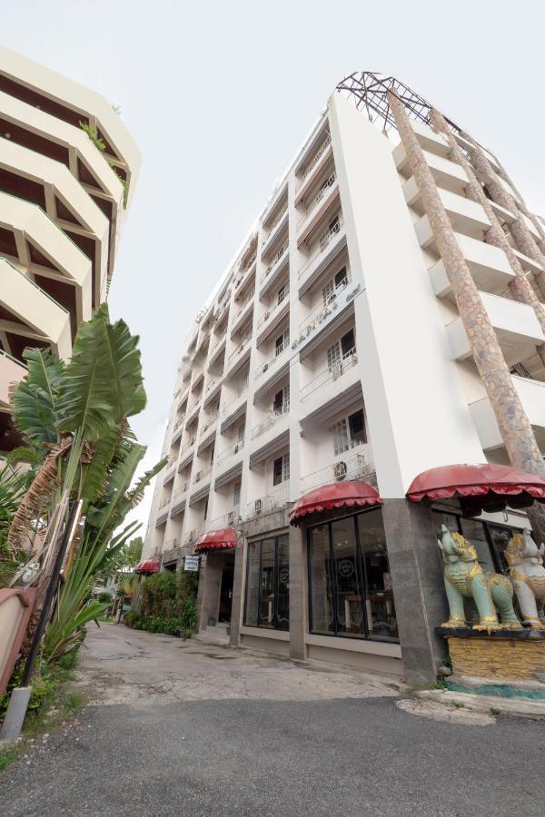 โอโย 75316 แคพปิตอล เรสซิเด้นซ์ Hotel Pattaya ภายนอก รูปภาพ